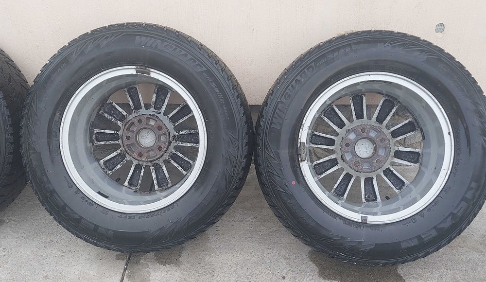 Диски з зимовою резиною Nexen