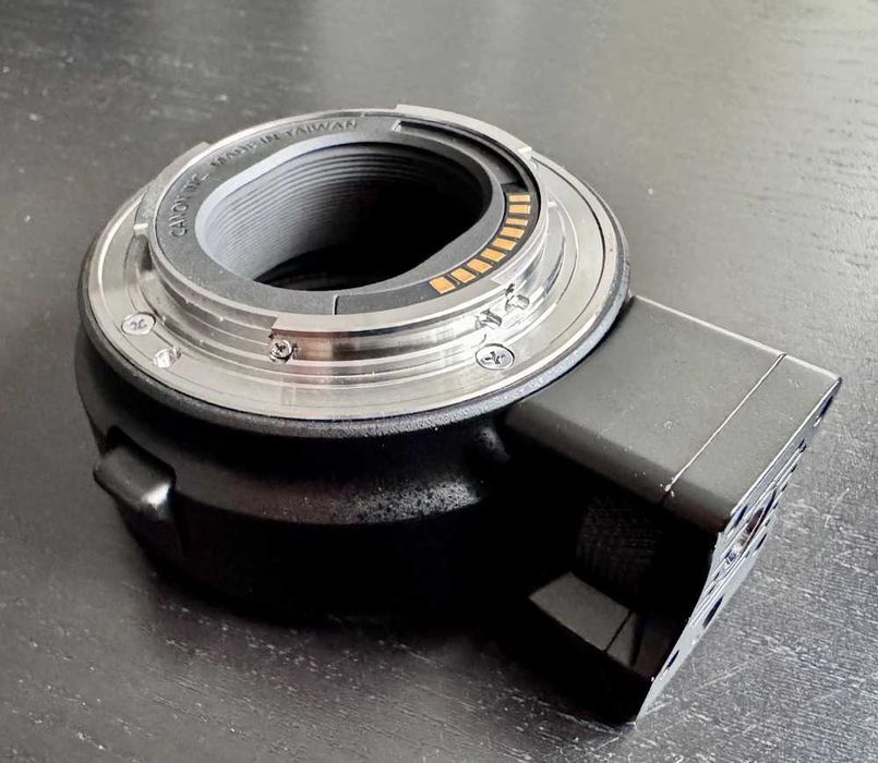 Canon - oryginalny adapter EOS EF / EF-S na EOS M Adapter EF-EOS M