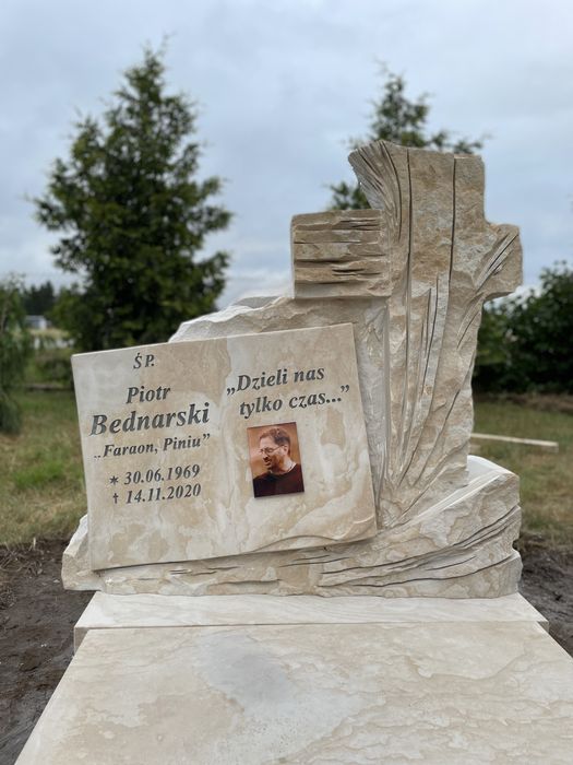 ZIMOWA PROMOCJA!! Rzeźba krzyża nagrobek z piaskowca