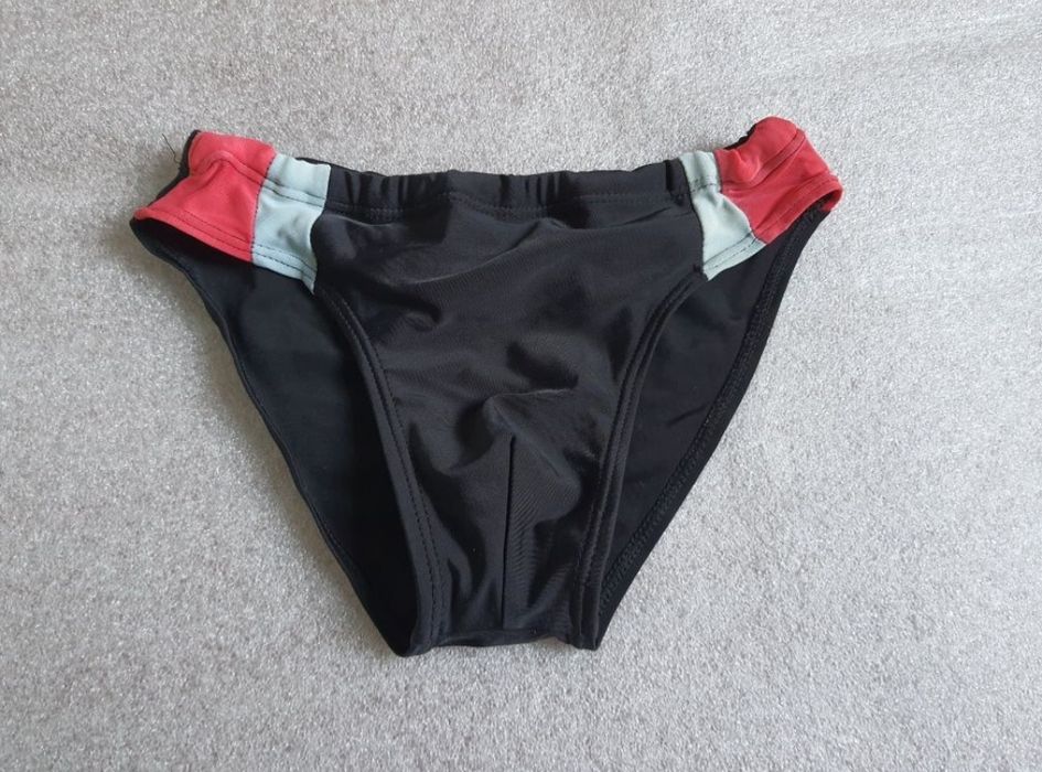 Плавки на хлопчика для плавання на 7-8р. заміри плавок на фото!