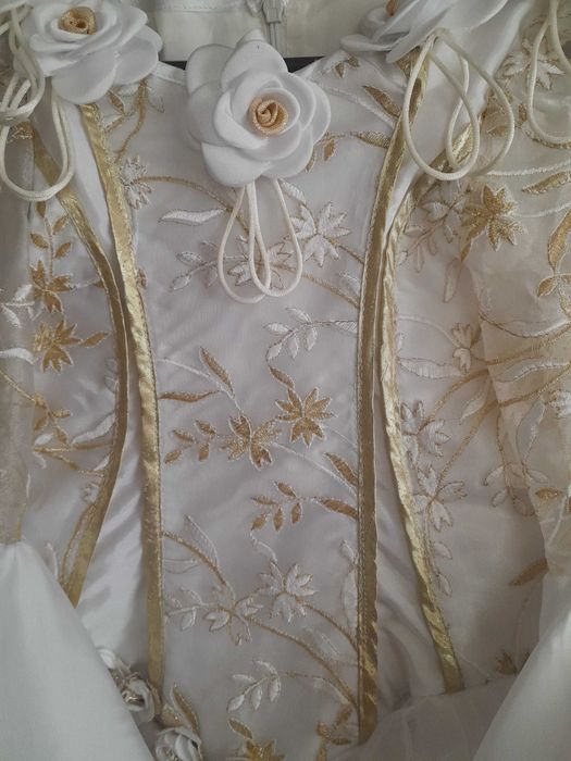 Продам плаття для дівчинки