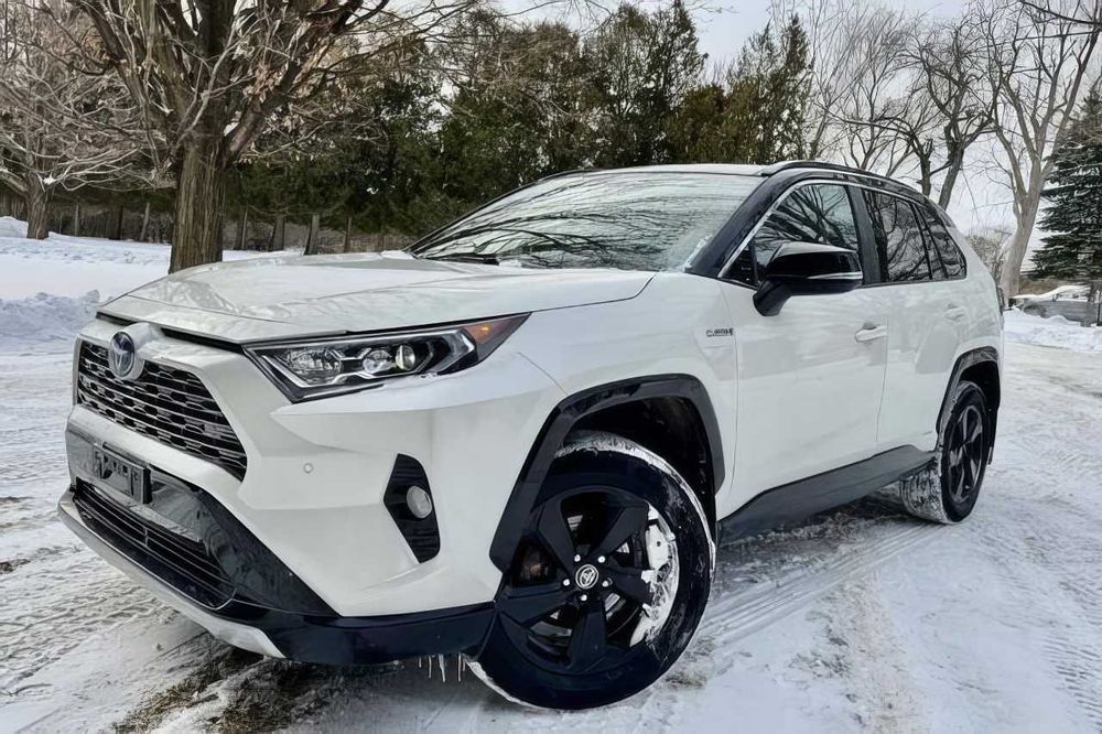 Toyota RAV4 Hybrid XSE      2021