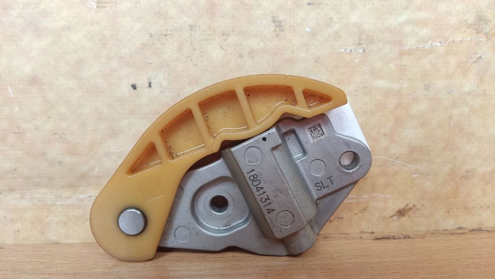 Mazda CX-9 CX9 2016- 2.5 T натяжитель цепи масляного насоса PY0114500