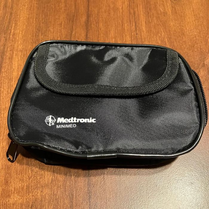 Etui na pompę insulinową Medtronic