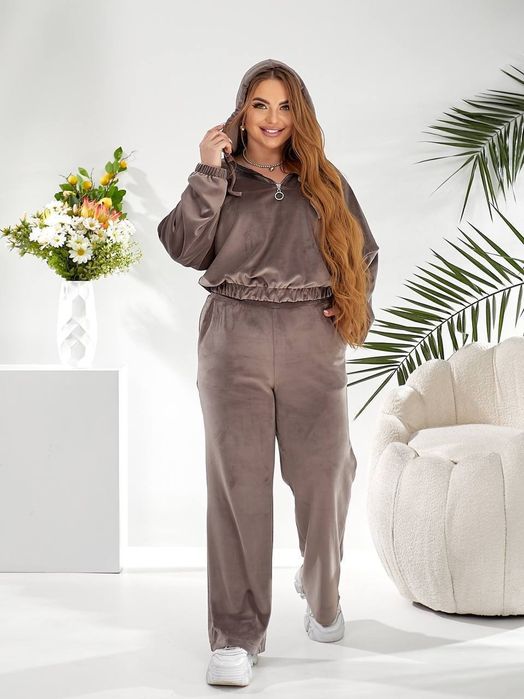 Костюм двійка велюровий