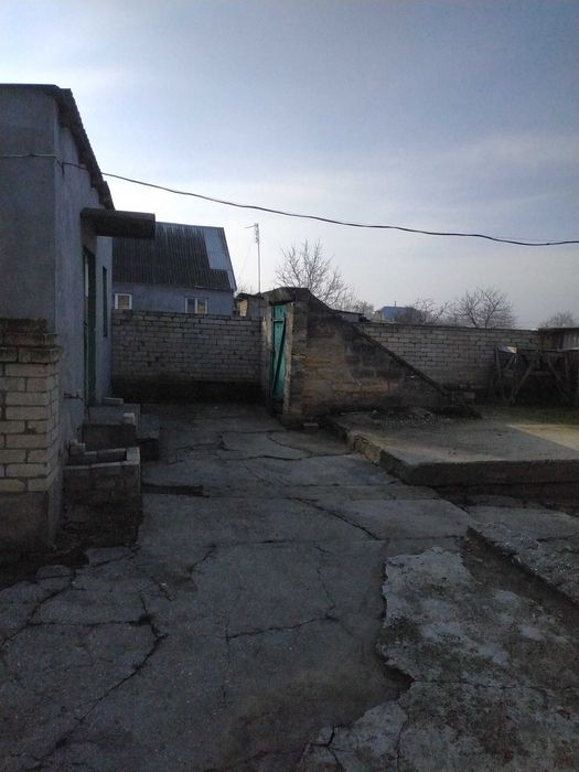 Велика Балка, цетр, коробка з літньою кухнею та погрібом на 21 сотках