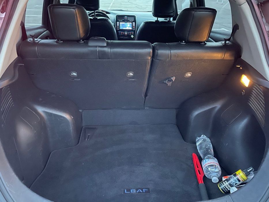 Продам Nissan Leaf собственник