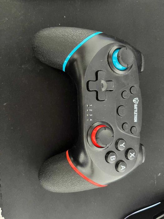 Nintendo Switch + Comando Battletron (Novo) + 4 Jogos