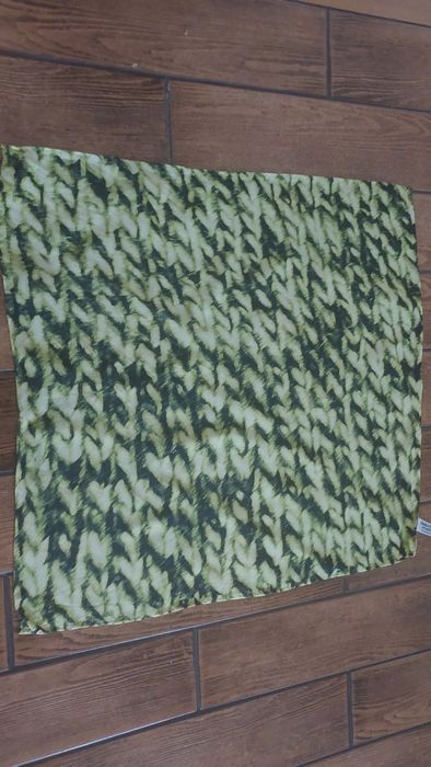 Jedwabna apaszka Charlotte sparre