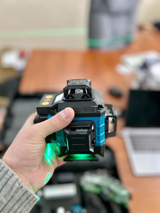 Лазерный уровень нивелир (зеленый луч) 16 линий новый