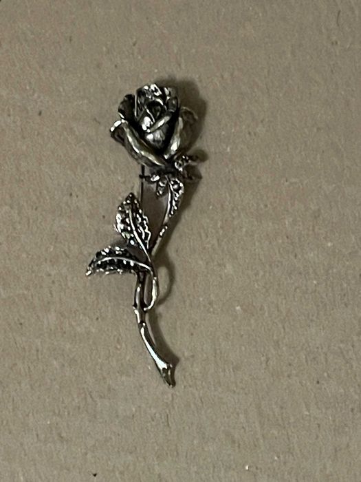 Broszka damska róża