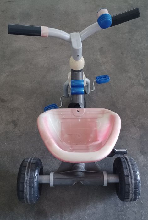 Triciclo de criança
