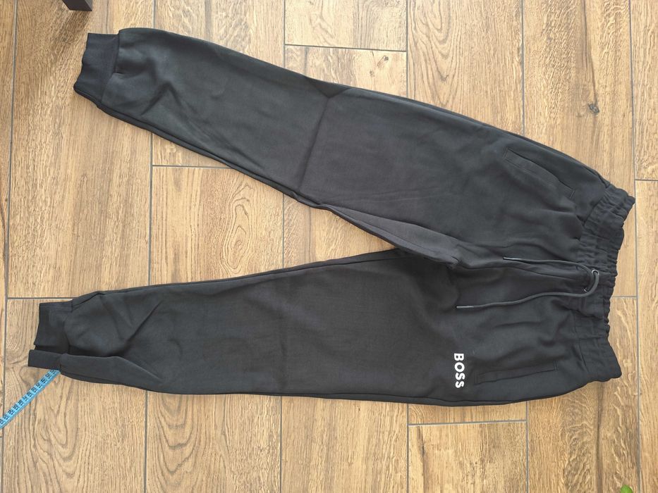 Nowe męskie dresy kompletne Hugo Boss M spodnie bluza bawelna