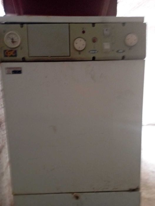 Caldeira a gasóleo com depósito em inox