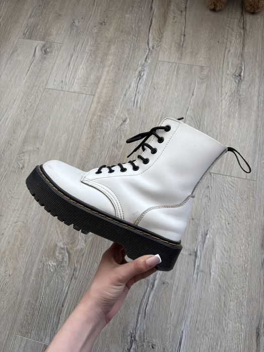 Dr. Martens Jadon White