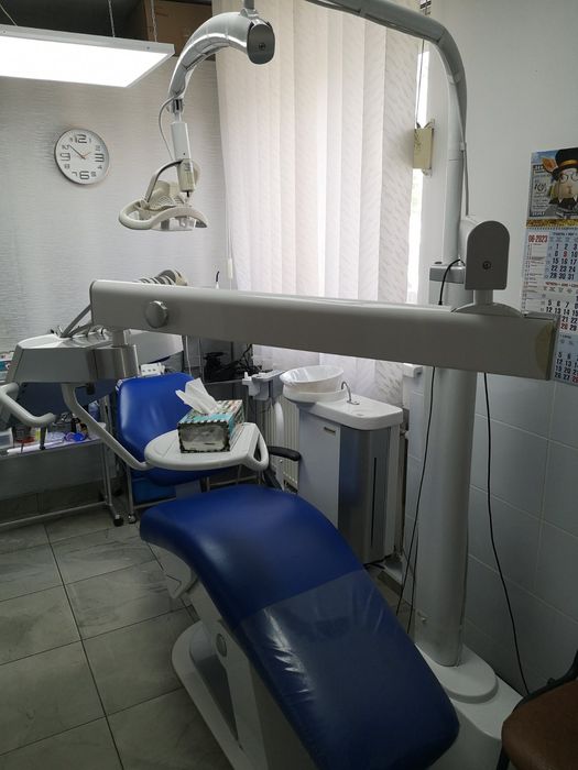 Стоматологічна установка DIPLOMAT DENTAL CONSUL DC 300