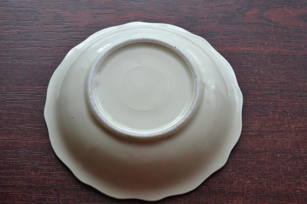 Stara zabytkowa salaterka