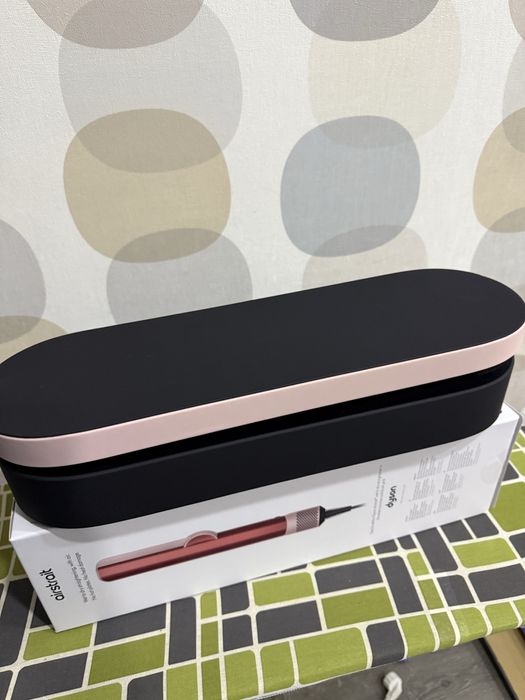 Вирівнювач волосся Dyson / выпрямитель фен Dyson