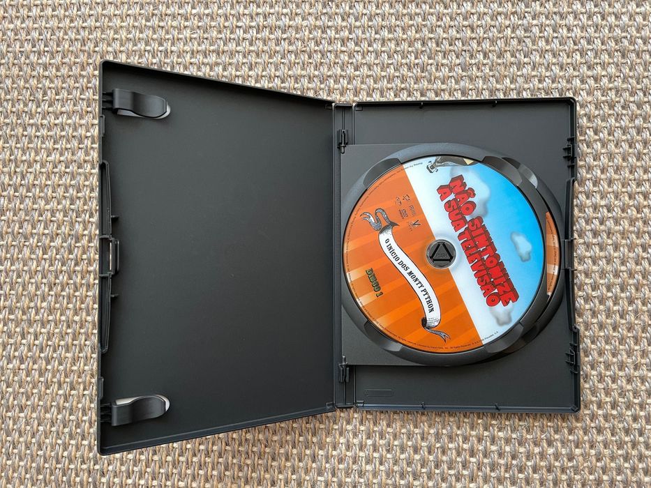 Não Sintonize a sua Televisão, Monty Python - 2 DVD