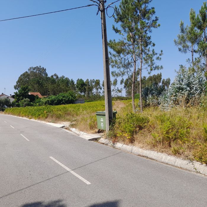 Vende-se um terreno. — Pombal, Leiria