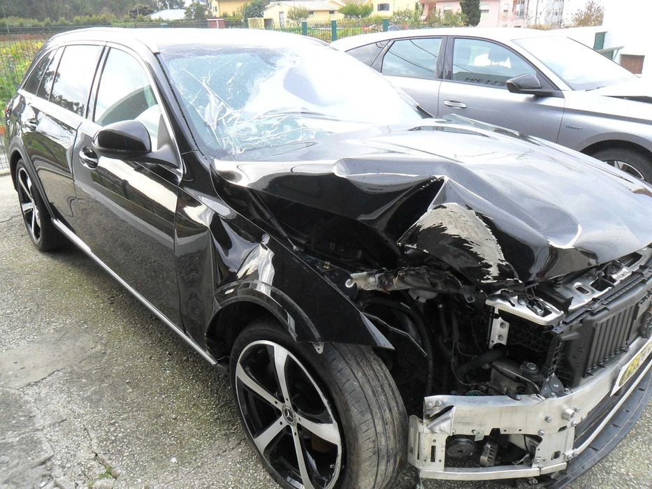 Mercedes-Benz C 220D 4-MATIC AUTO 200CV (2023)