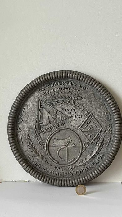Prato comemorativo do club de campismo de lisboa