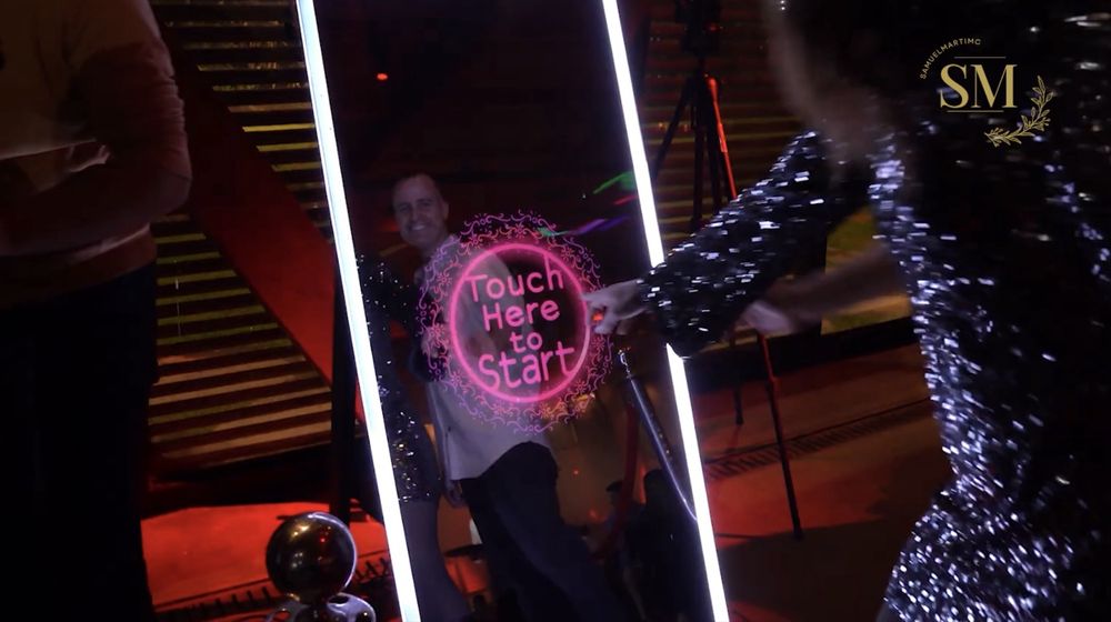 MirrorBooth Espelho Mágico Videobooth Photobooth AudioGuestBook