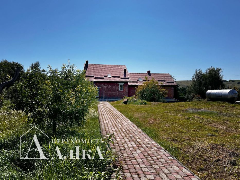 Продам великий маєток в неймовірному місці на березі річки Дністер