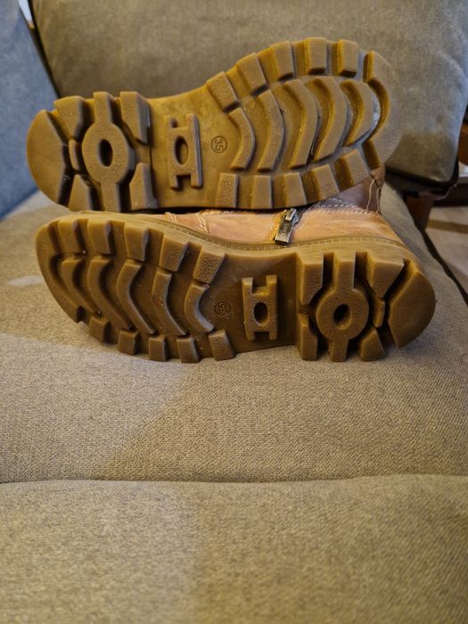 Kozaki Lasocki young