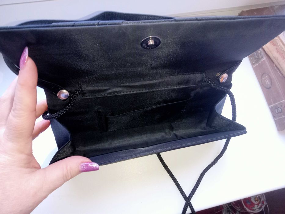 Сумка  клатч атласний