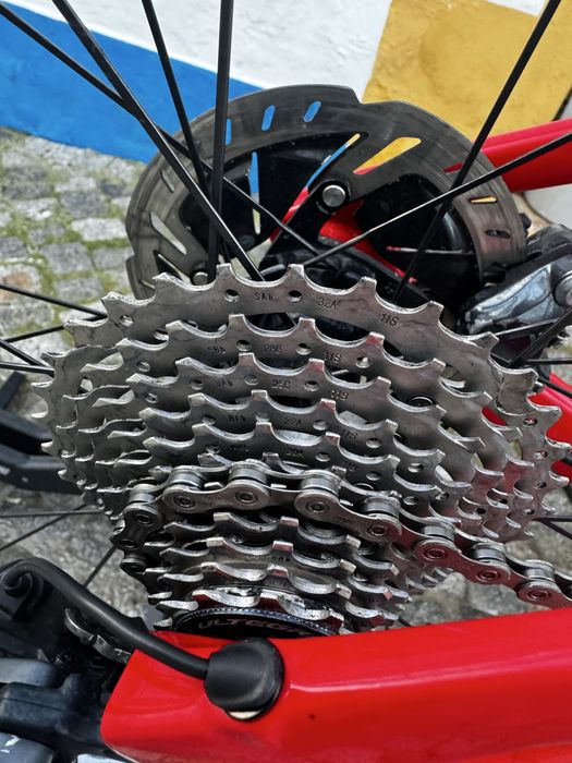 Trek Madone SL 6.  T 52 de 11 Velocidades