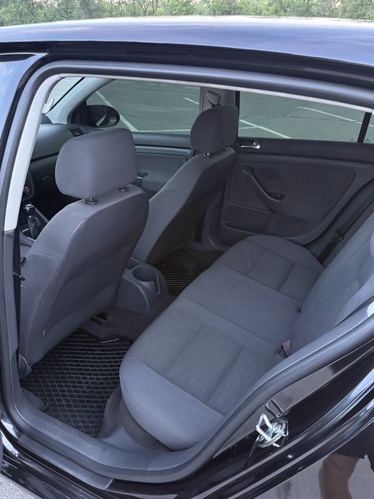 Продам Volkswagen golf 5