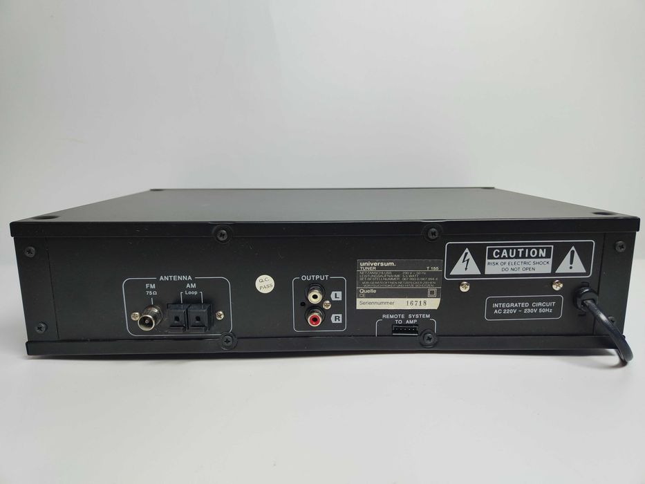 Tuner radiowy Universum T-155