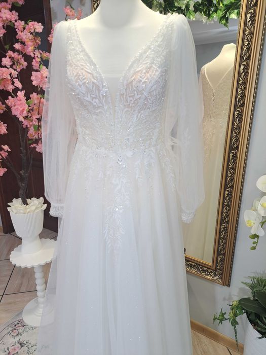 Nowa suknia ślubna plus size