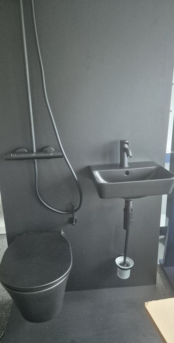 Bateria + Miska wc + umywalka + zestaw prysznicowy