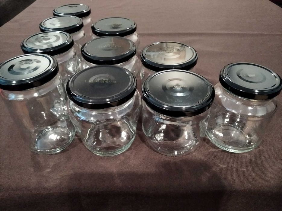 Lote 10 frascos de vidro com tampa metálica preta