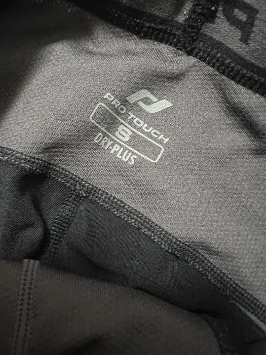 Мужские сплртивные шорты велосипедки Pro Touch