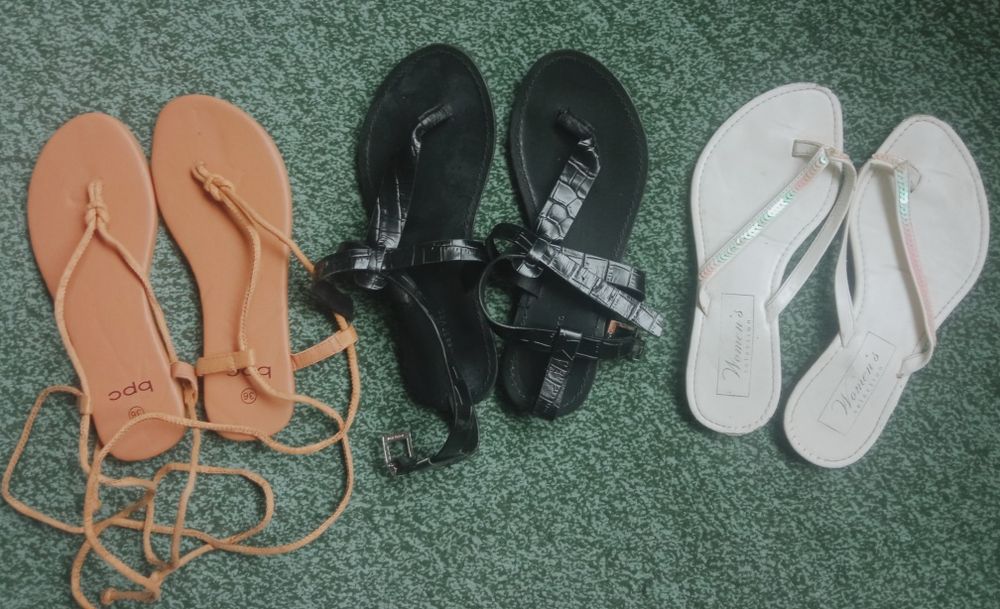 Босоніжки жіночі