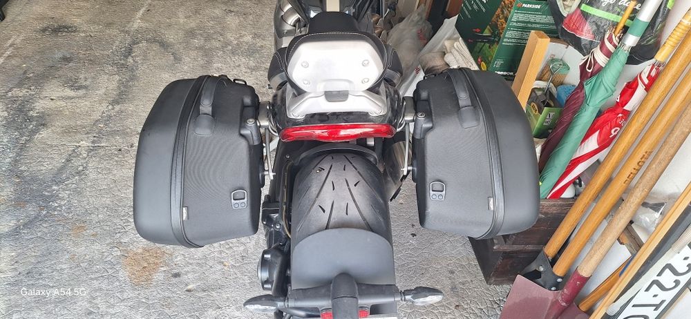 ROCKET 3R Triumph