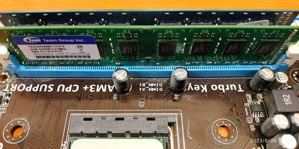 Материнська плата Asus M5A78L-M LX