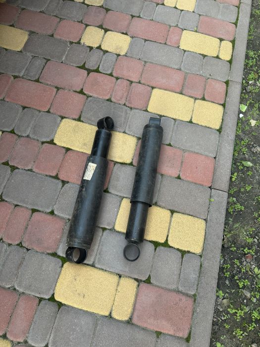 Продам амортизатори