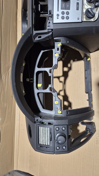Konsola deska rozdzielcza Opel Meriva A 1.6 13129.245