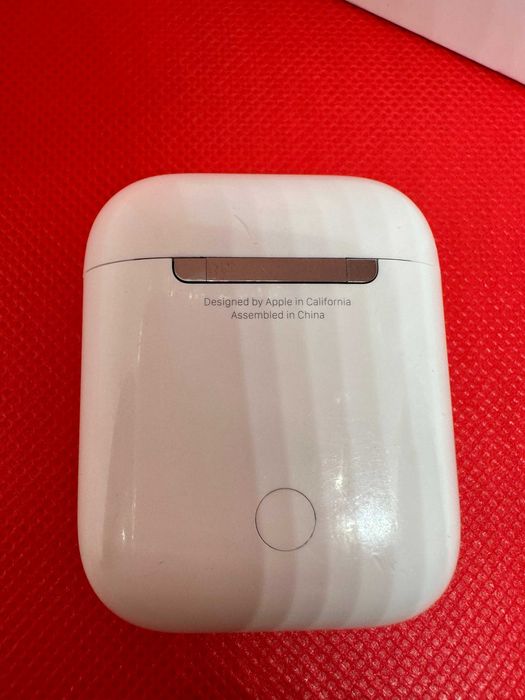 AIRPODS 2ND GENERATION