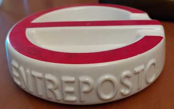 Vários cinzeiros em faiança SECLA