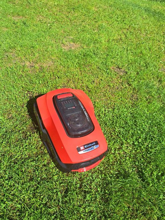 Robot koszący Ennhell  1200m2