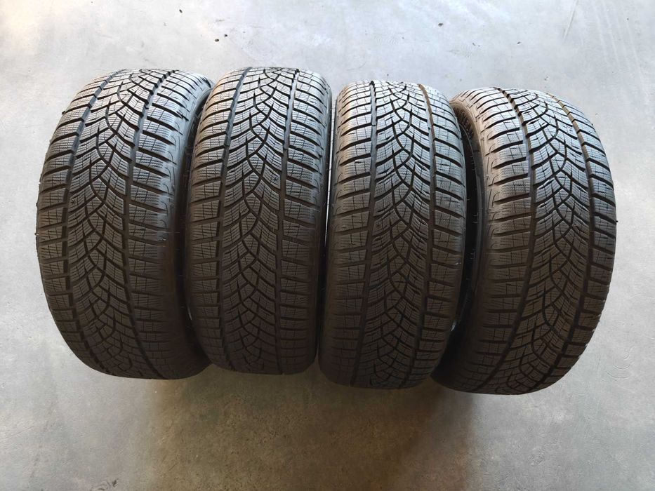 R17 225/55 шини зимові вживані імпортні GoodYear Ultraprip Performance рік25 виробництво Германія