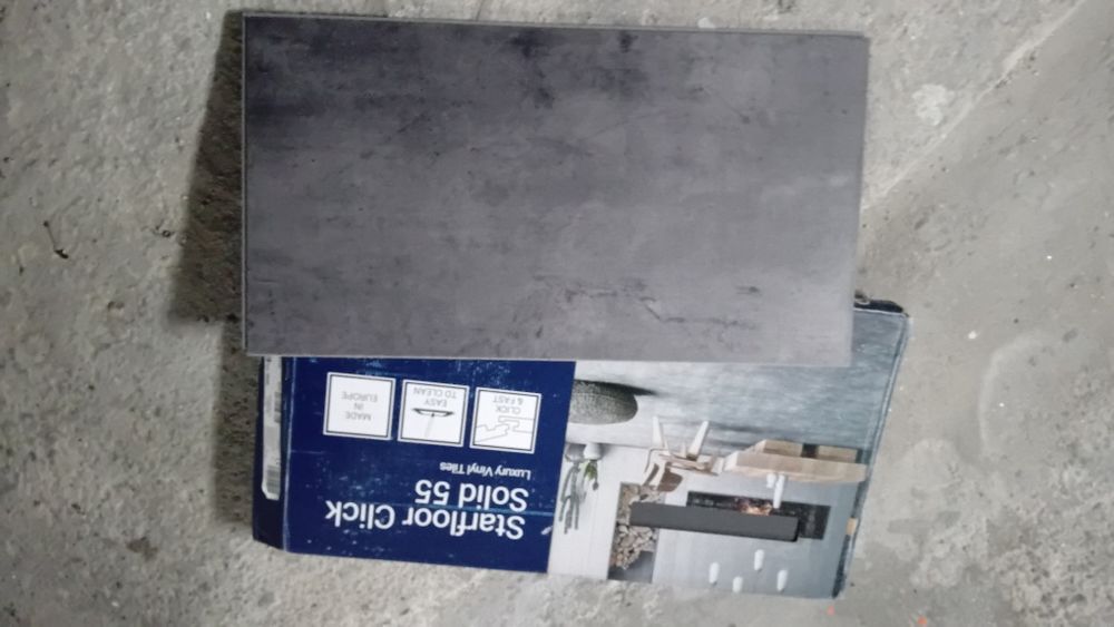 Pavimento vinil caixas como novo