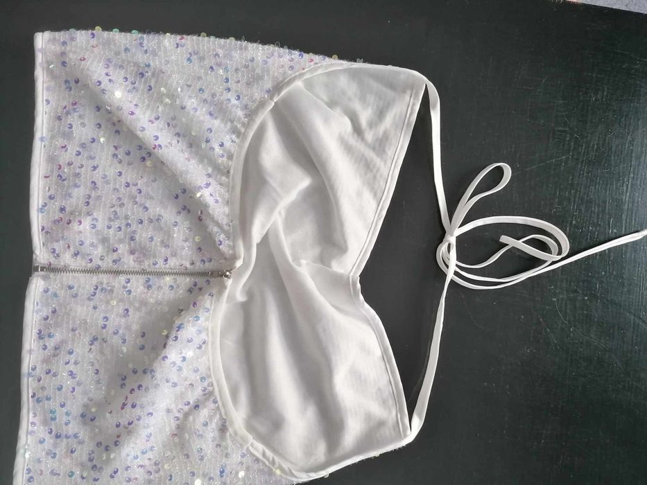 Biały top z cekinami rozmiar L Shein