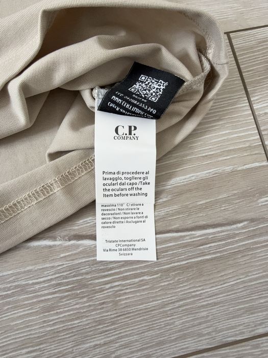 Футболка C. P. Company  / бежева футболка сп компані