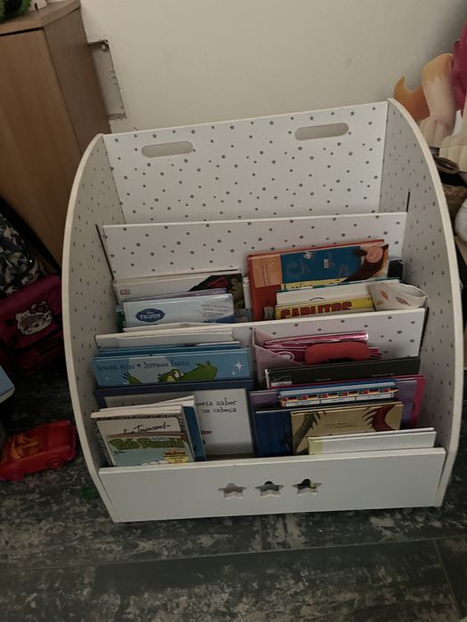 Estante livros infantil